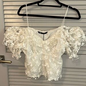 Zara Ivory Floral Lace Off-Shoulder Ruffle Top size medium BNWT